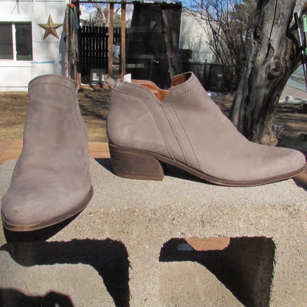 Franco Sarto Laslo Bootie in Taupe Gray